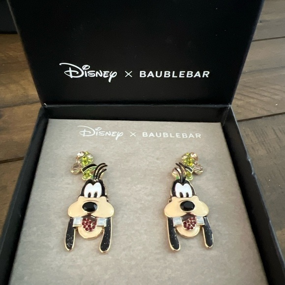Disney x Baublebar Goofy Earrings Character Rhinestone Jewel Studs Boxed New - Picture 1 of 6